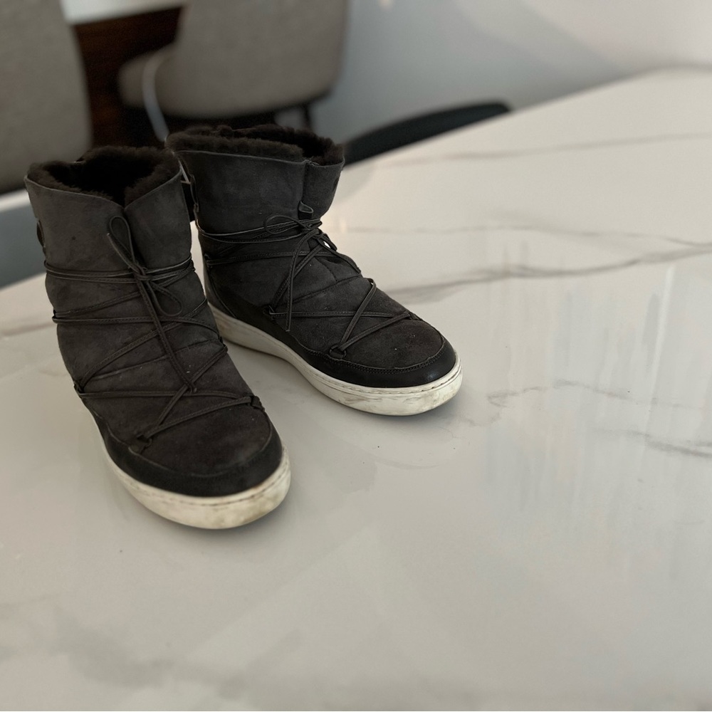 Authentic Moon boot - Picture 9 of 10